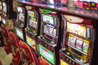 JILI slot game interface with clear payout table and bet controls